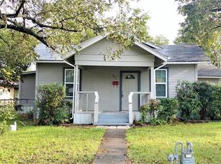 901 E Milam St, Ennis, TX 75119