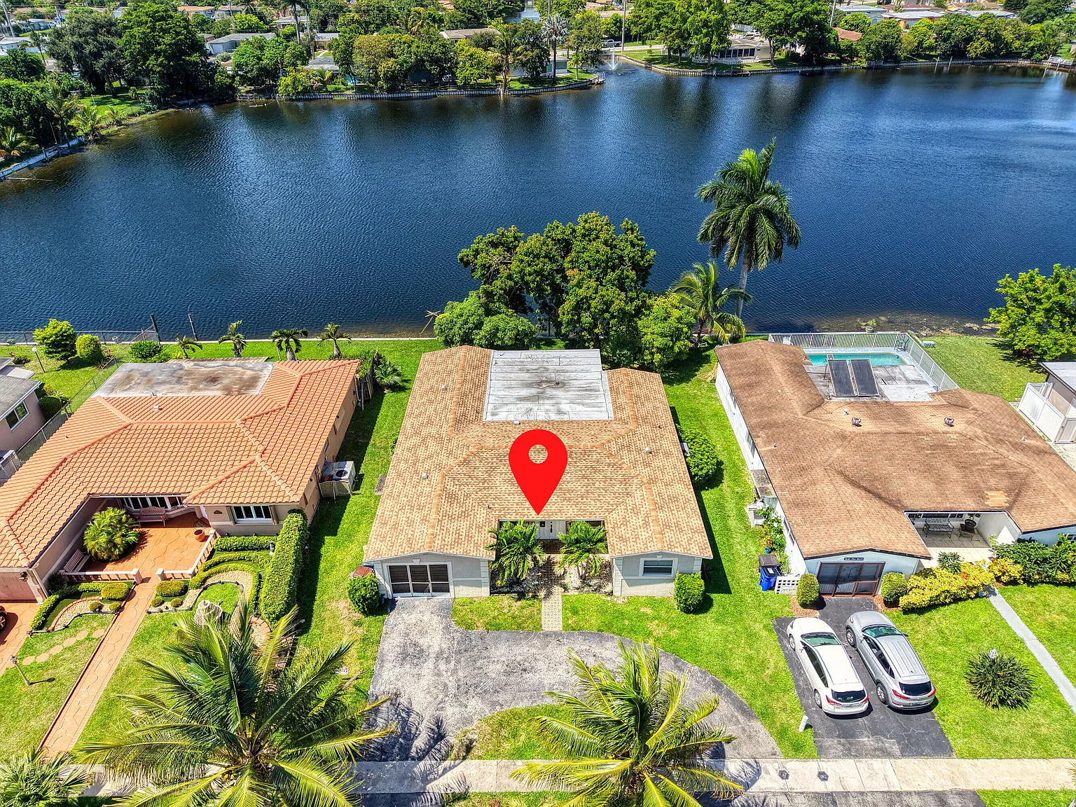 4 bed, 2.0 bath, 2169 sqft, $3,800 — Photo 3