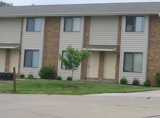 1606 Meyer Dr, Saint Charles, MO 63303