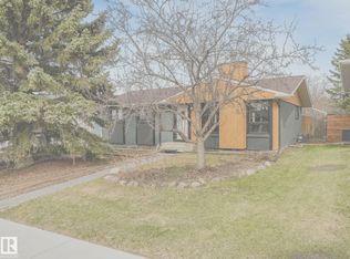 37 Woodstock Dr, Strathcona County, AB T8A4C4