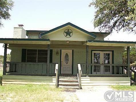 2nd image of 135 Twin Oaks Cir