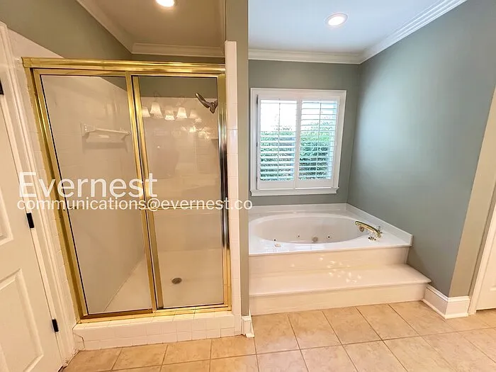 4706 Woodlawn Ct NE — Photo 21