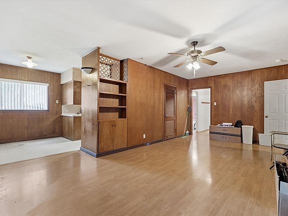5th image of 1111 Willow St