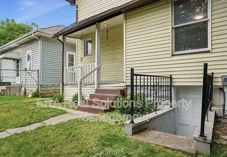 394 S Guilford Ave — Photo 39