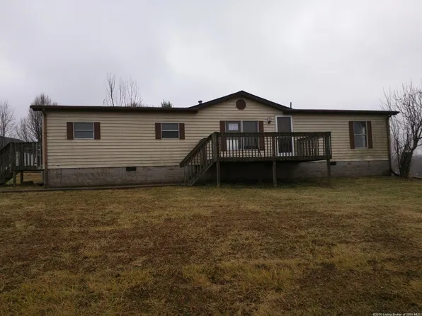 11532 S Creekview Ct, Palmyra, IN 47164