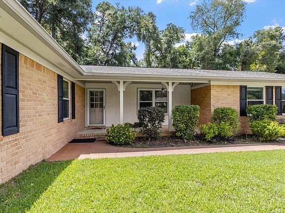 3rd image of 3729 Forsythe Way