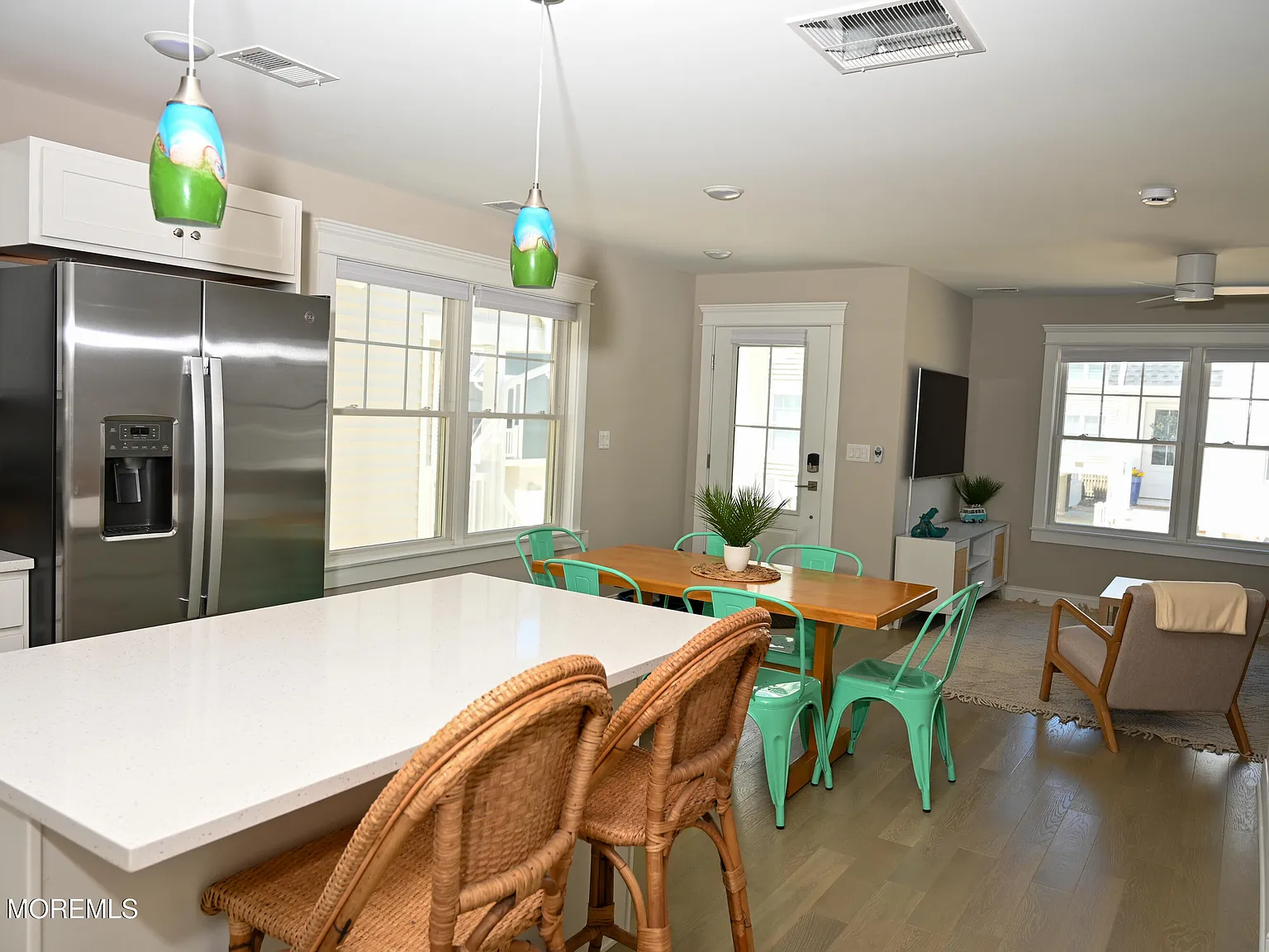 3 bed, 2.5 bath, $3,800 — Photo 1