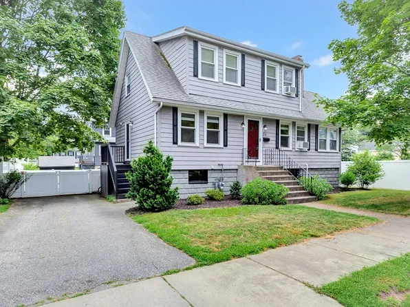 34 Katherine Rd, Stoneham, MA 02180