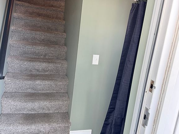 3rd image of 115 N Jackson St