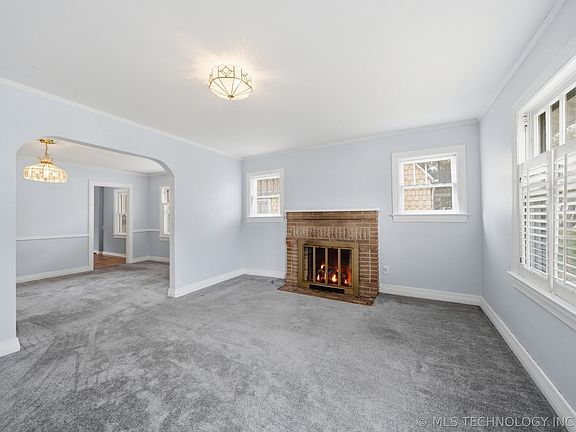 4th image of 1120 S Quebec Ave