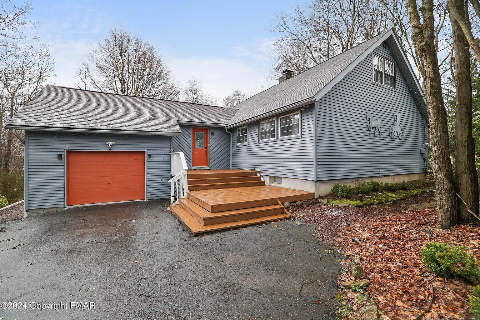 1674 Glade Dr photo 1