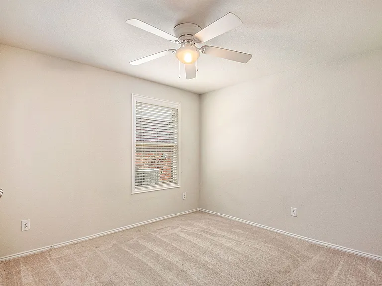 304 Chert Ln — Photo 20