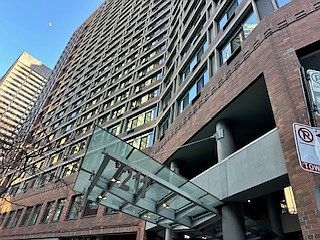 1st image of 211 E Ohio St APT 1911