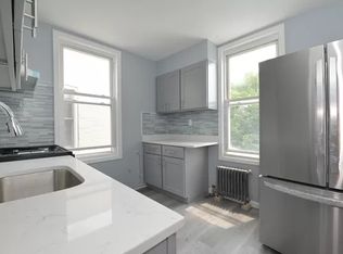 21-25 21st St #2, Astoria, NY 11105