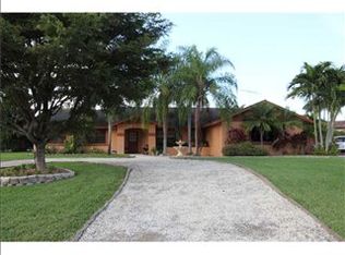 27550 SW 163rd Ct, Homestead, FL 33031