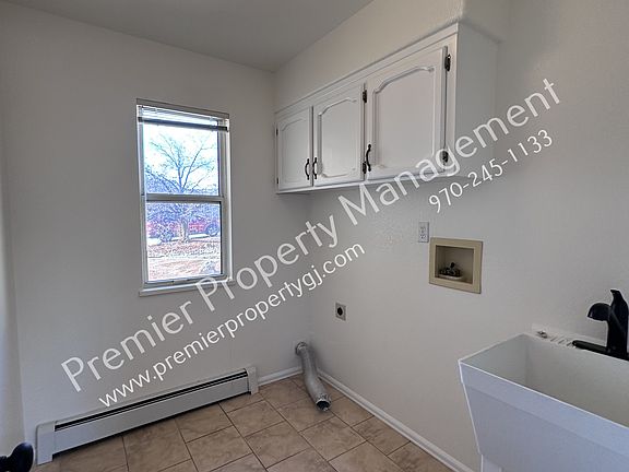 2nd image of 3043 1/2 Regal Ct