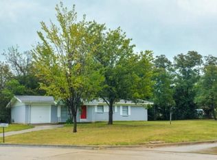 401 McKown Dr, Mansfield, TX 76063