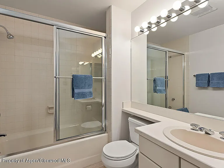 3904 Brush Creek Rd #11 — Photo 21