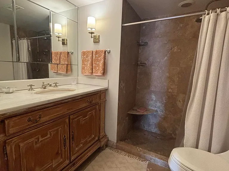 2600 N Flagler Dr #808 — Photo 5