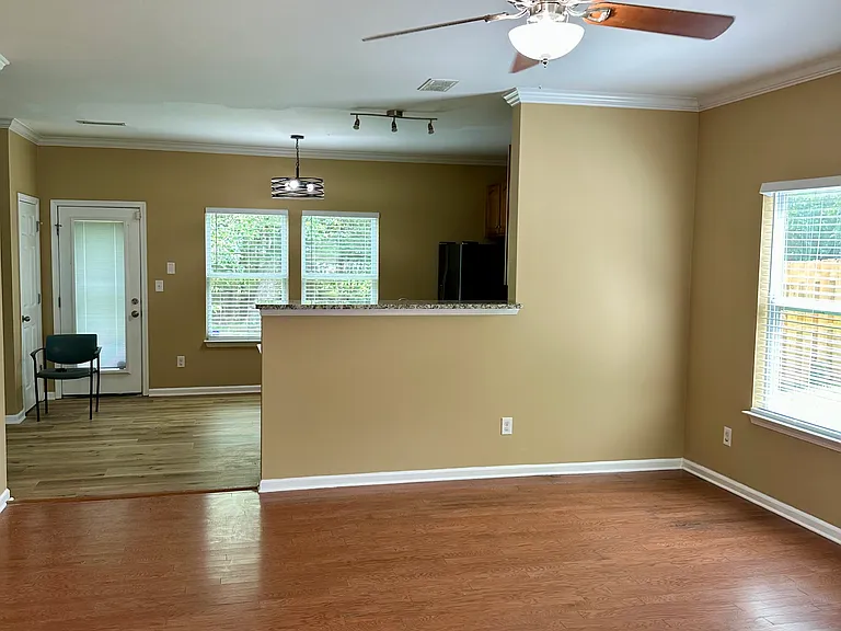 15713 Lakepoint Forest Dr — Photo 7