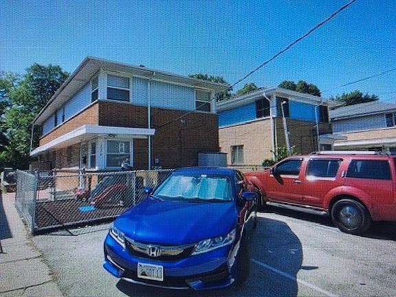 2nd image of 1731 McDaniel Ave #A
