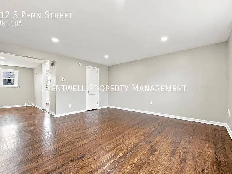 712 S Penn St — Photo 3