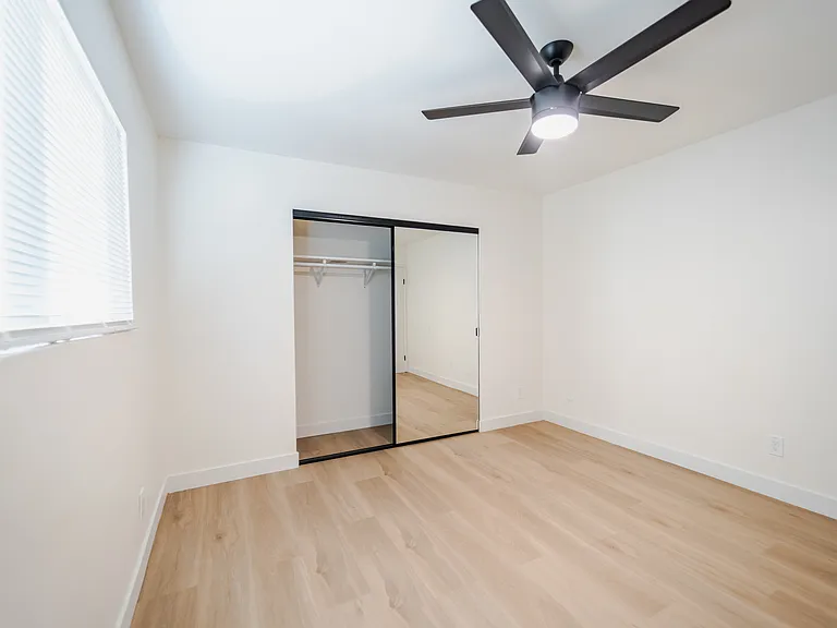 3681 Fairmount Ave #7 — Photo 8