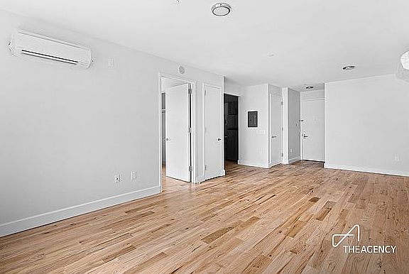 3rd image of 65 Woodbine St #2B