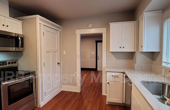 4th image of 5306 S Pine St