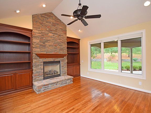 2nd image of 8524 Ivy Trails Dr