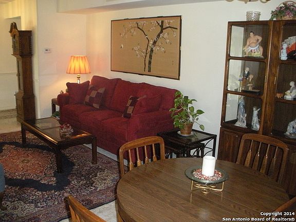 4th image of 311 Cordoba Dr