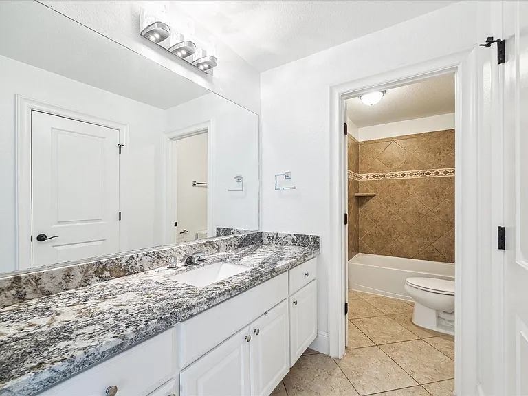 19 Sanctuary Trl — Photo 35