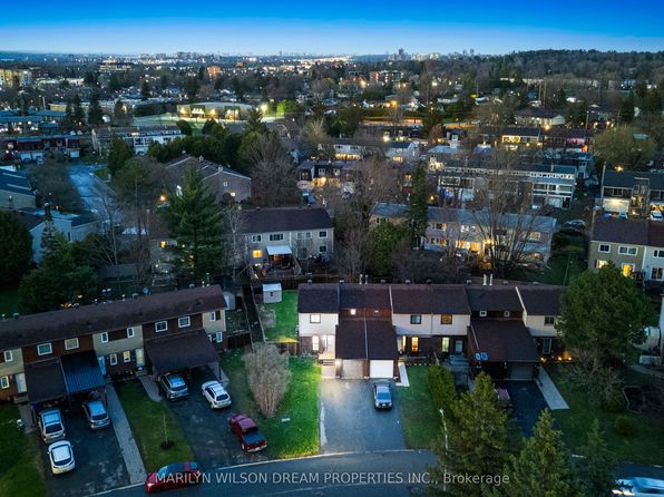 554 Seyton Dr, Ottawa, ON K2H 9B2