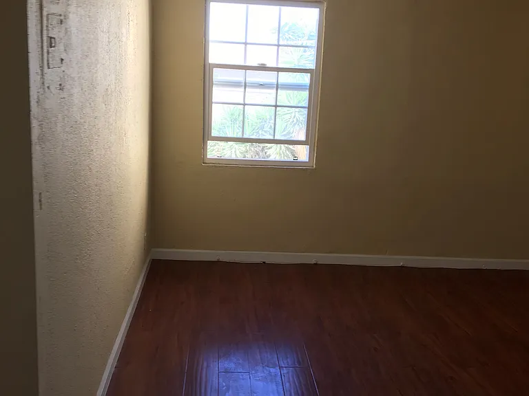 6505 S Vermont Ave — Photo 14