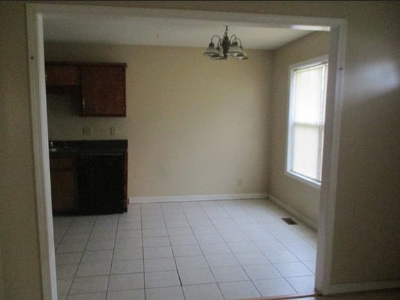 3rd image of 3207 Tabby Dr