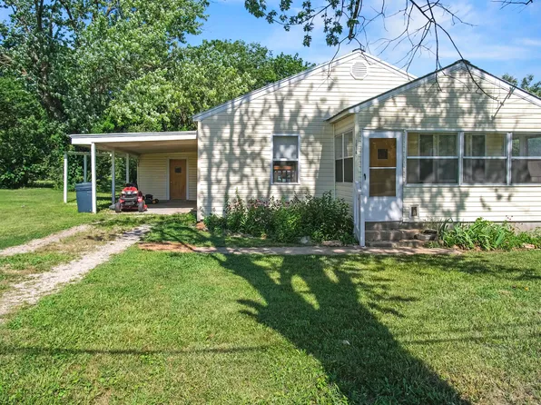 1016 Garfield Avenue, West Plains, MO 65775