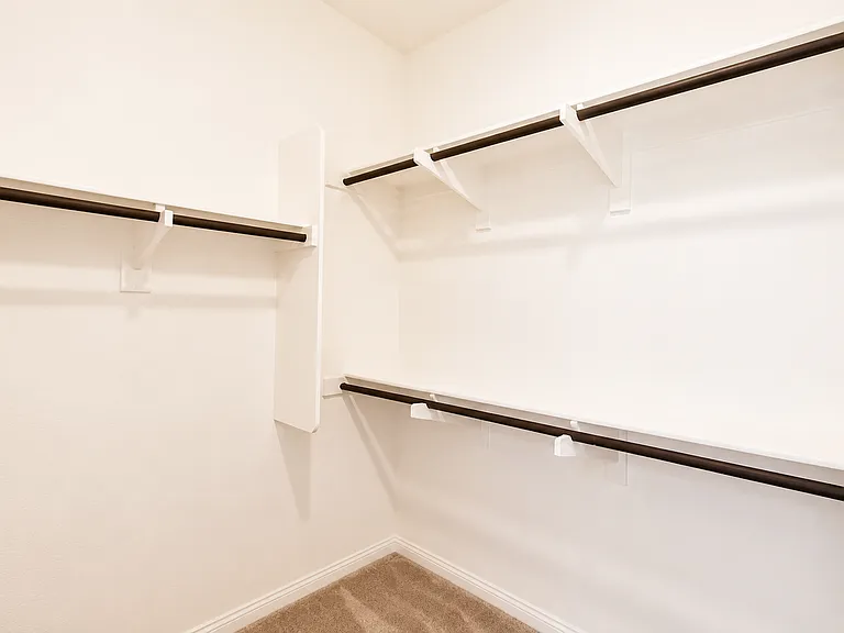 16130 Veridian Cir — Photo 24