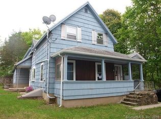 14 Laurel St, Putnam, CT 06260