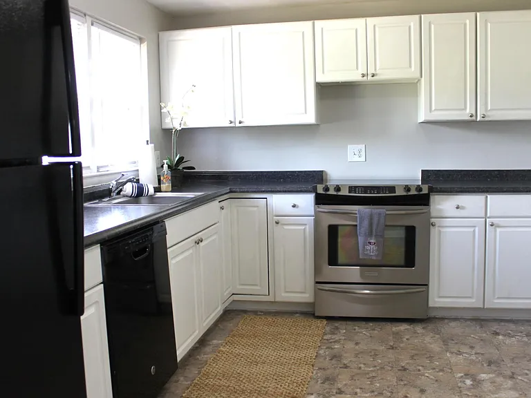 7713 Lorton Rd — Photo 2