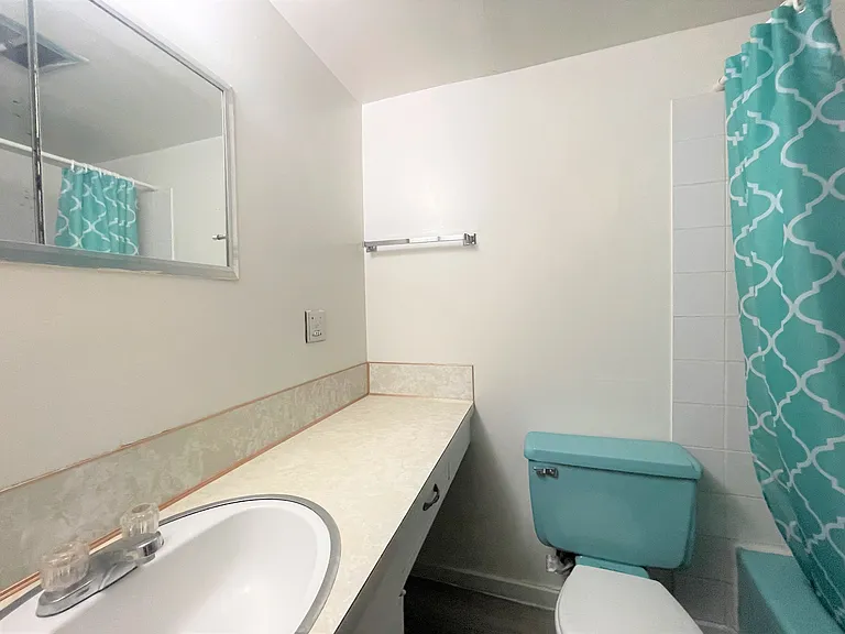 2120 Cornwall St #3 — Photo 4