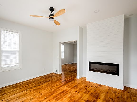 5th image of 613 E Euclid St