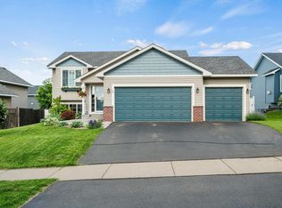 18 Nicholas Way, Hudson, WI 54016