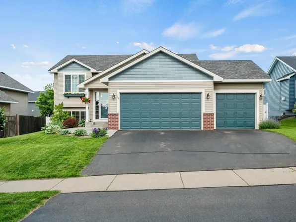 18 Nicholas Way, Hudson, WI 54016