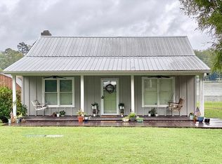 830 Clearwater Rd, Sharpsburg, GA 30277