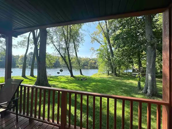 N1655 River Dr