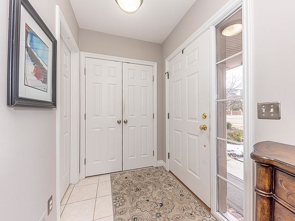 3rd image of 5722 Hampshire Ln