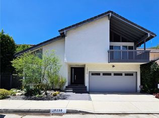 10230 Autumn Leaf Cir, Los Angeles, CA 90077