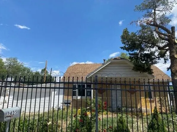 2425 W College Ave, Denver, CO 80219