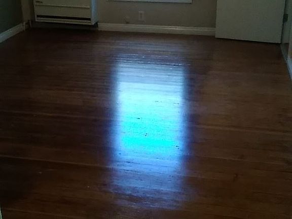 3rd image of 245 Linden Ave APT 1