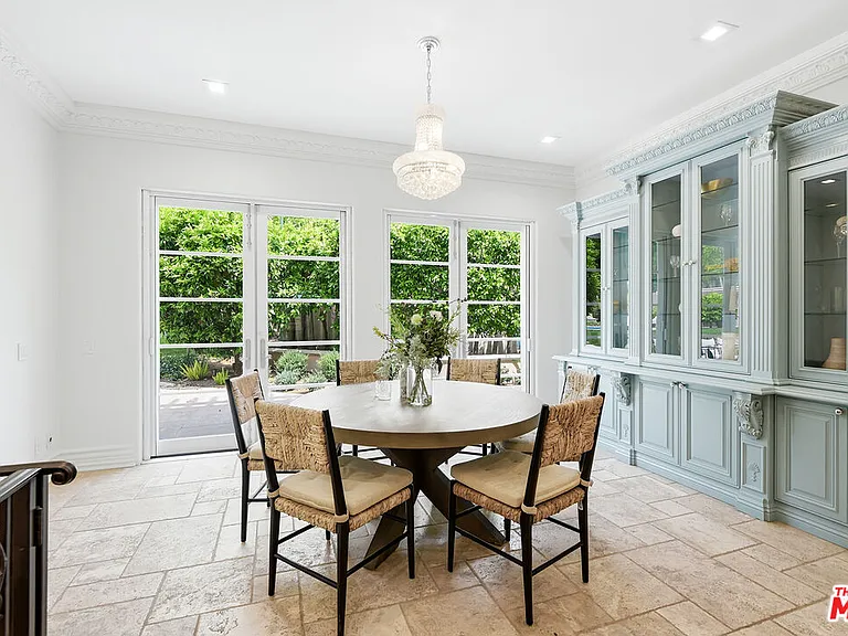 407 Robert Ln — Photo 15